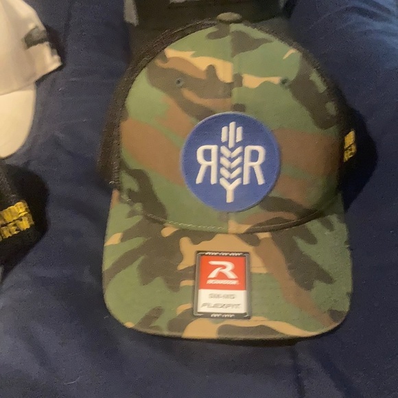 Hats sold individually Colombia small mediums - Picture 12 of 14